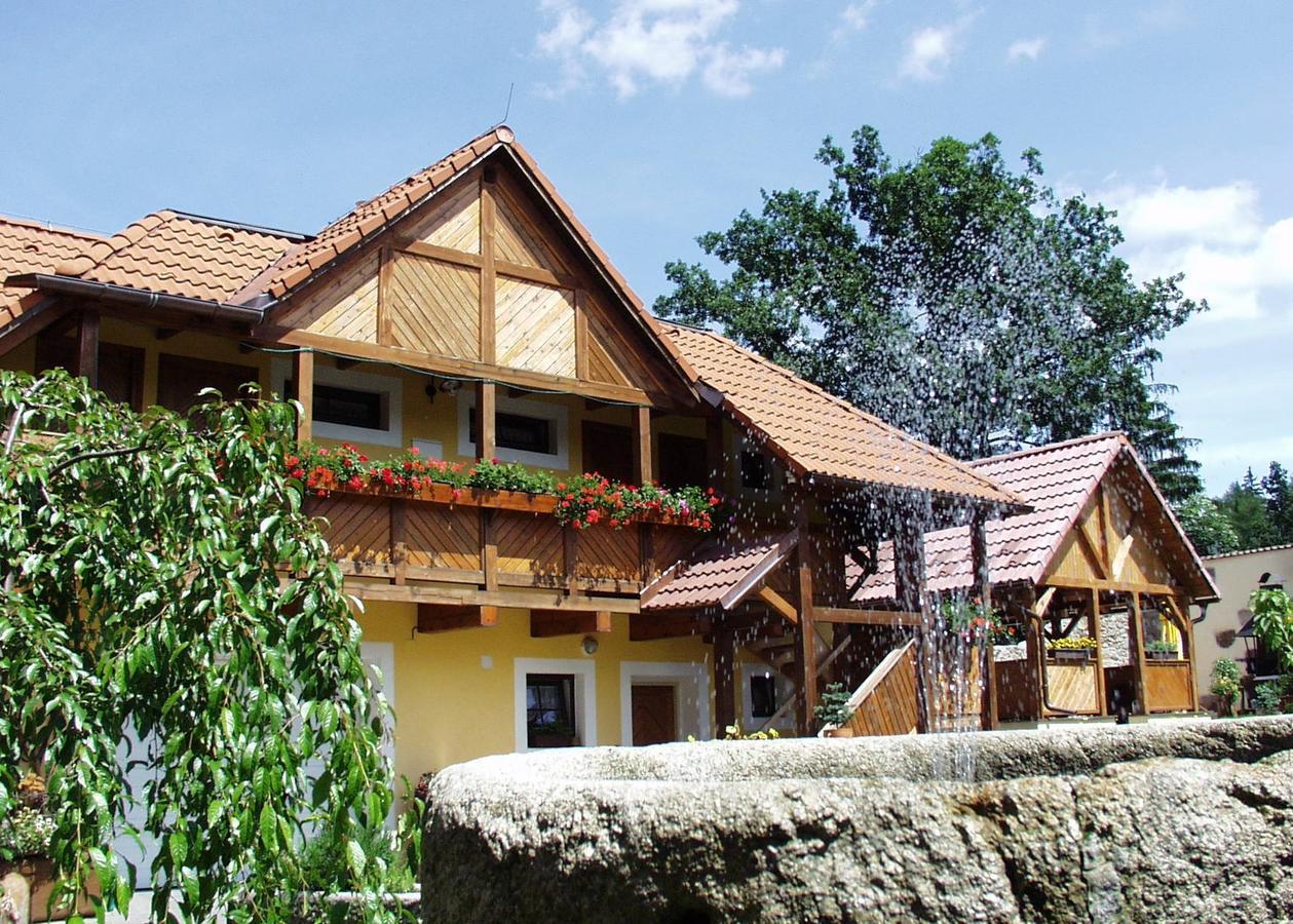 Penzion U Candru Vyšší Brod المظهر الخارجي الصورة